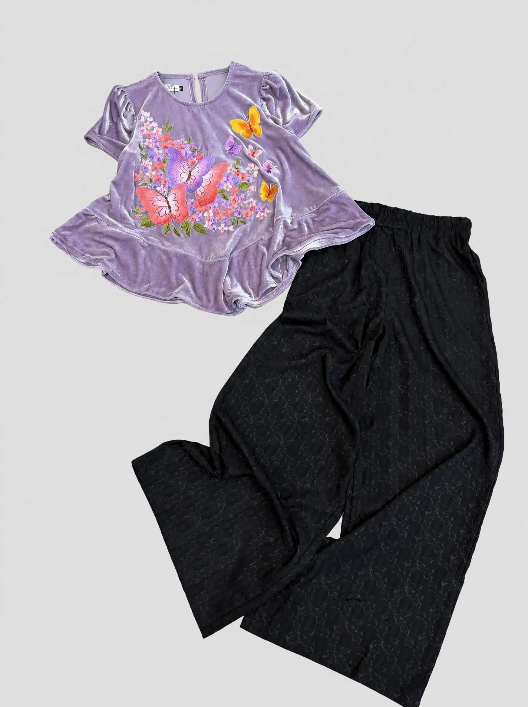 SET ÁO NHUNG THE CỘC TAY THÊU BƯỚM HOA - ảnh 2