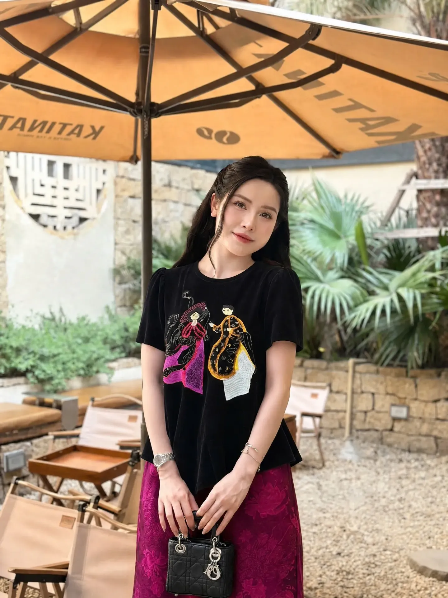 Set Áo đen + quần hồng cẩm