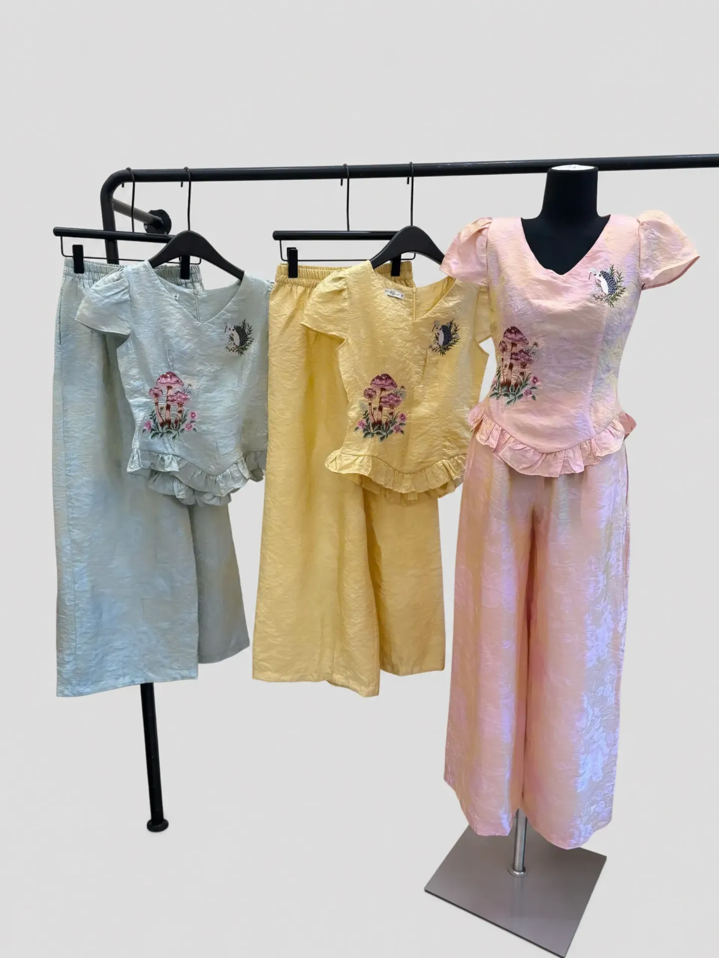 Set Áo + Quần Vàng cốm