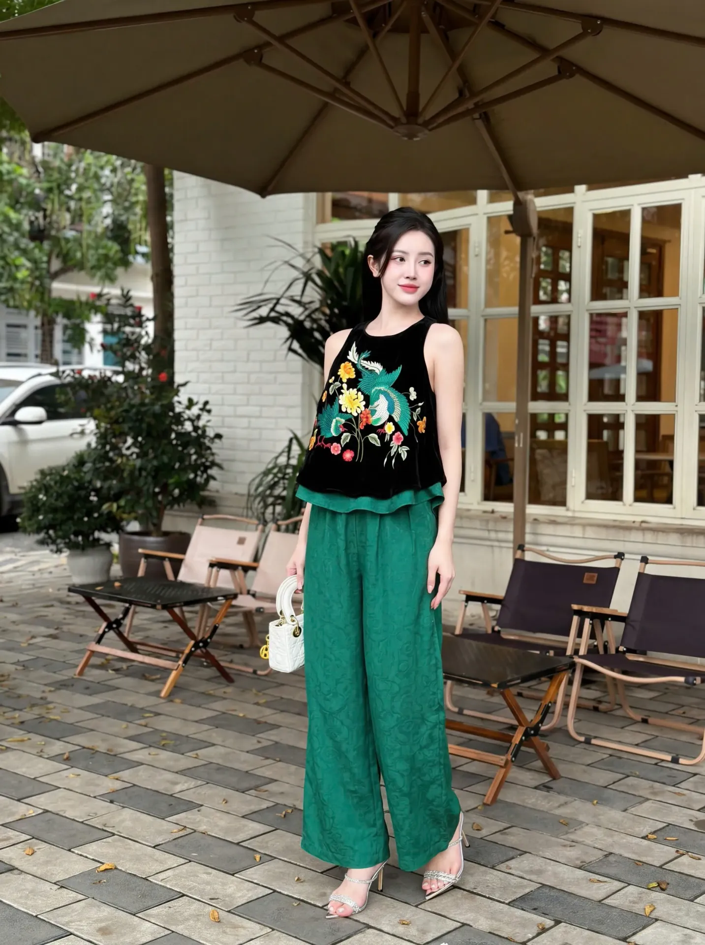 Set Áo Đen + Quần Xanh