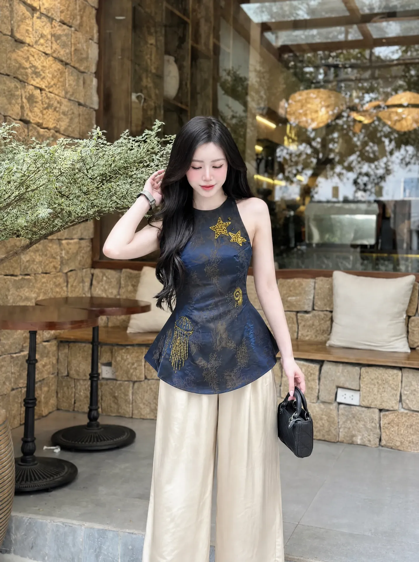 Lẻ Áo Xanh Than