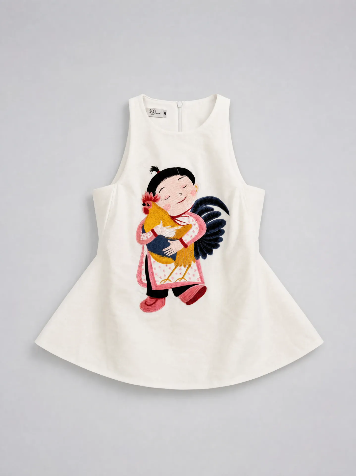 Set Trắng + Quần Hồng Đậm