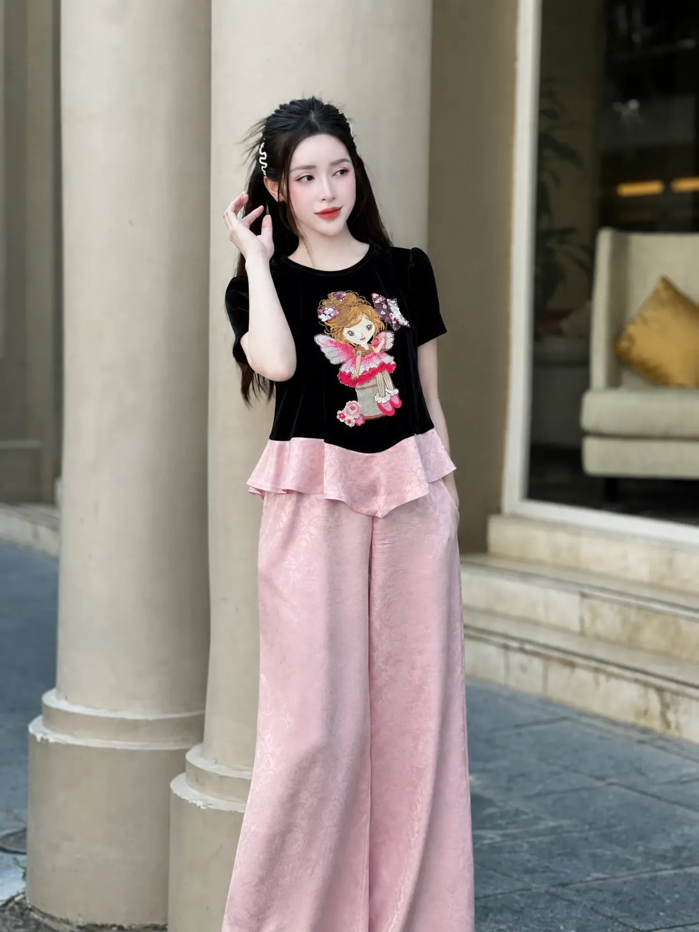 Set Áo Nhung Đen + Quần Lụa Hồng