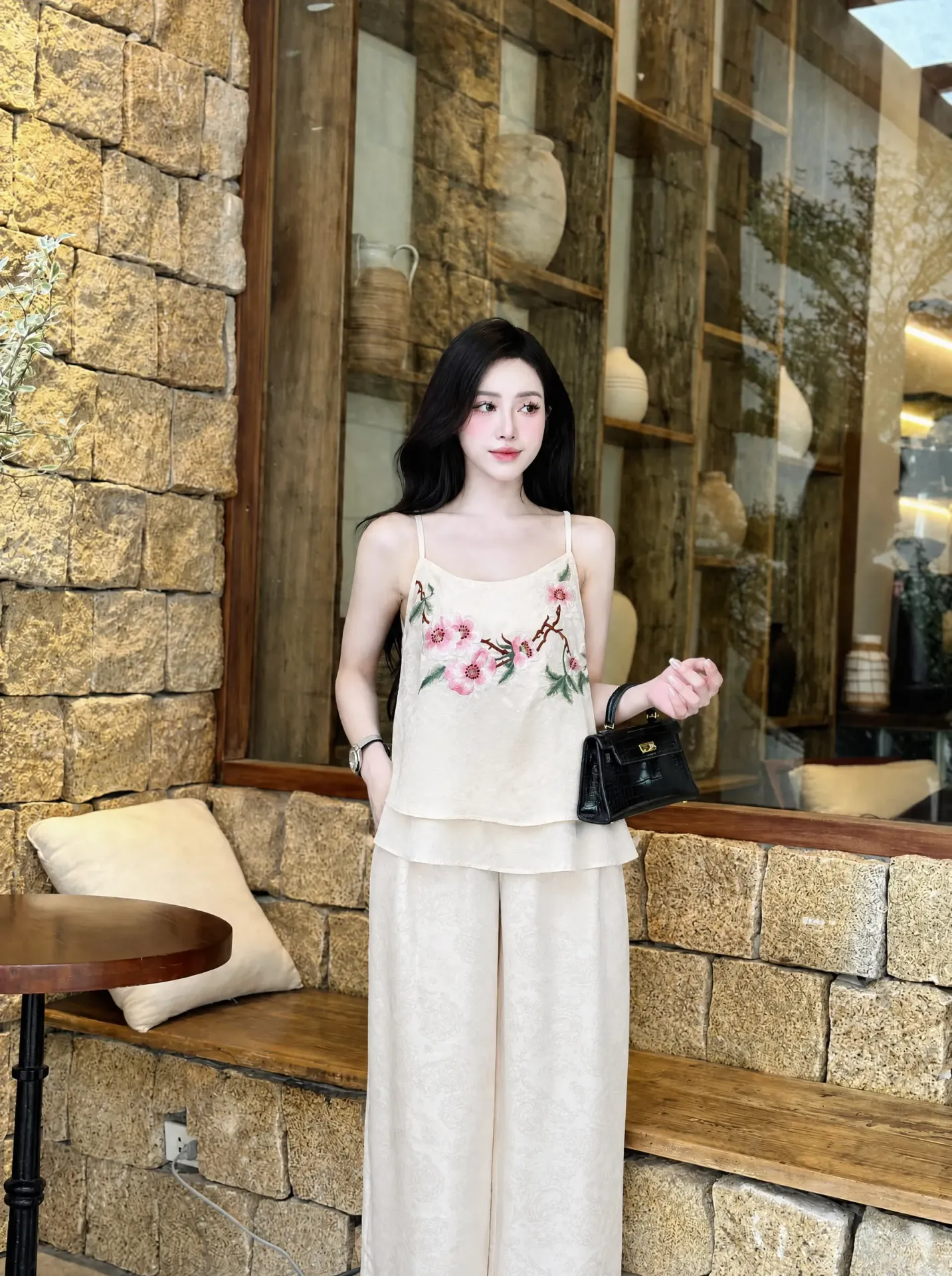 Set Áo + Quần Trắng kem