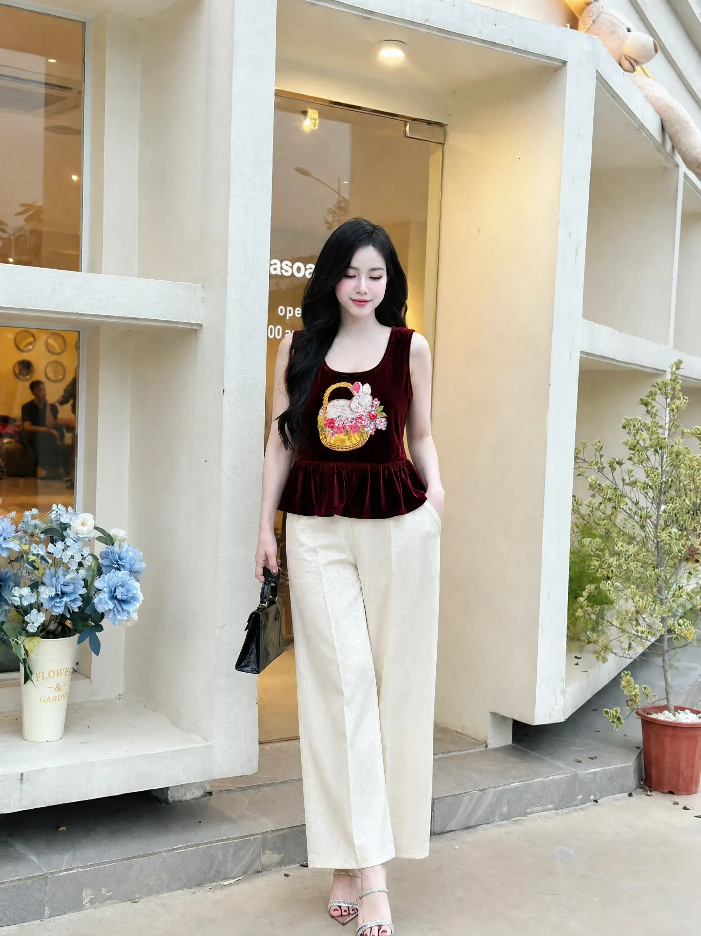 Lẻ Áo Đỏ Rượu